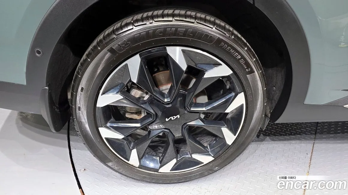 Kia Sorento — фото 4