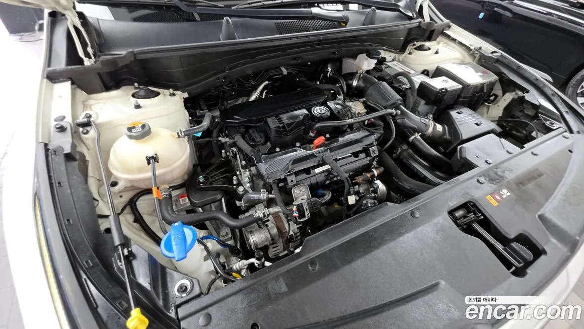 Kia Sportage — фото 9