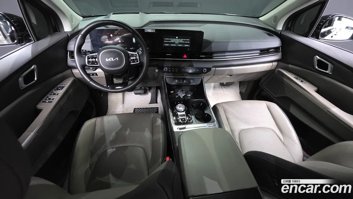 Kia Carnival — фото 9