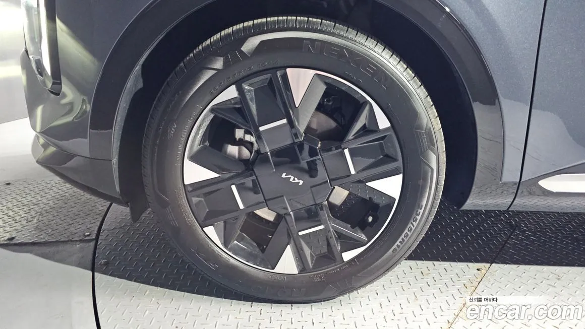 Kia Sportage — фото 10