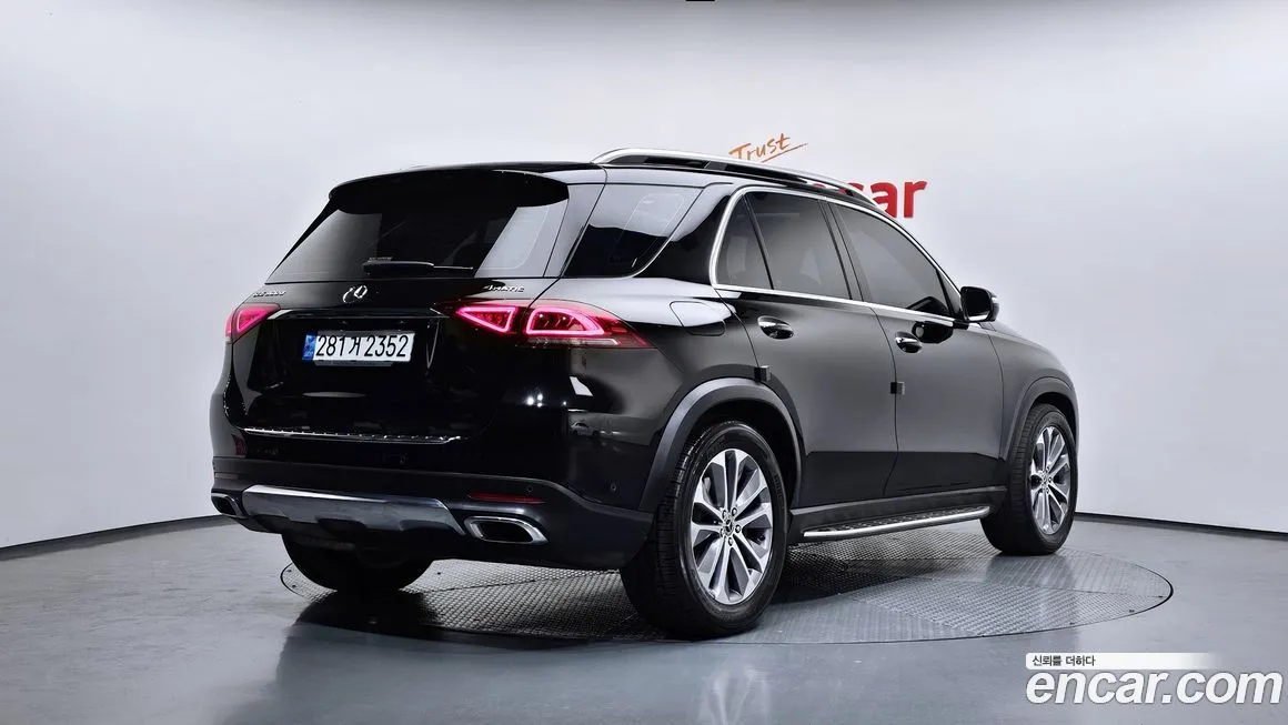 Mercedes-Benz GLE-Class — фото 4