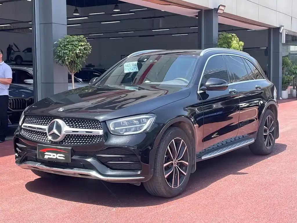 Mercedes-Benz GLC — фото 1