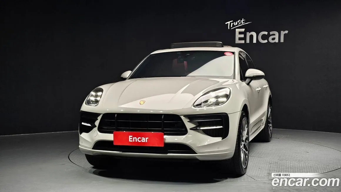 Porsche Macan — фото 10