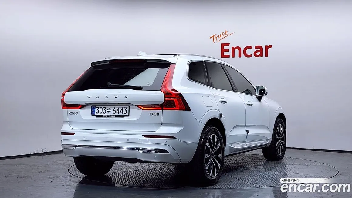 Volvo XC60 — фото 3