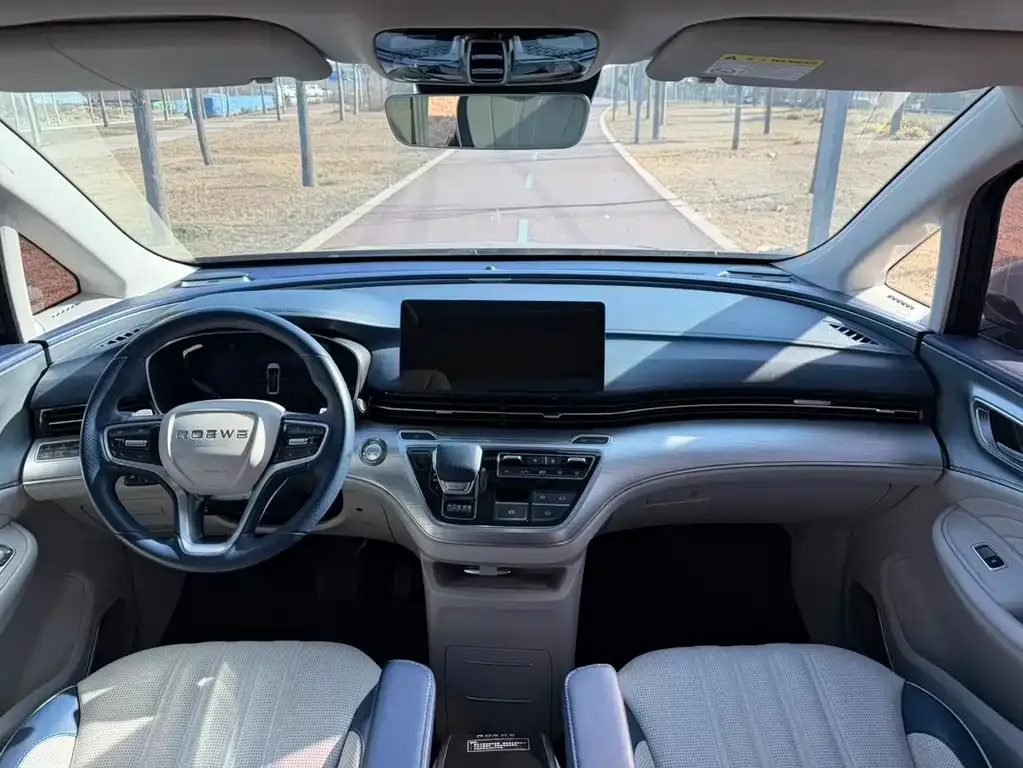 Roewe iMAX8 — фото 9