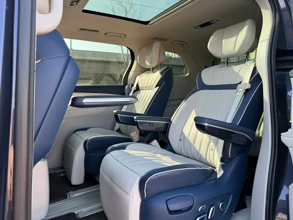 Roewe iMAX8 — фото 6