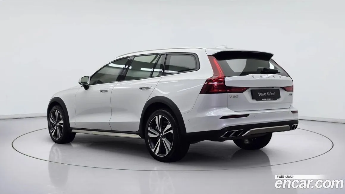 Volvo V60 — фото 2