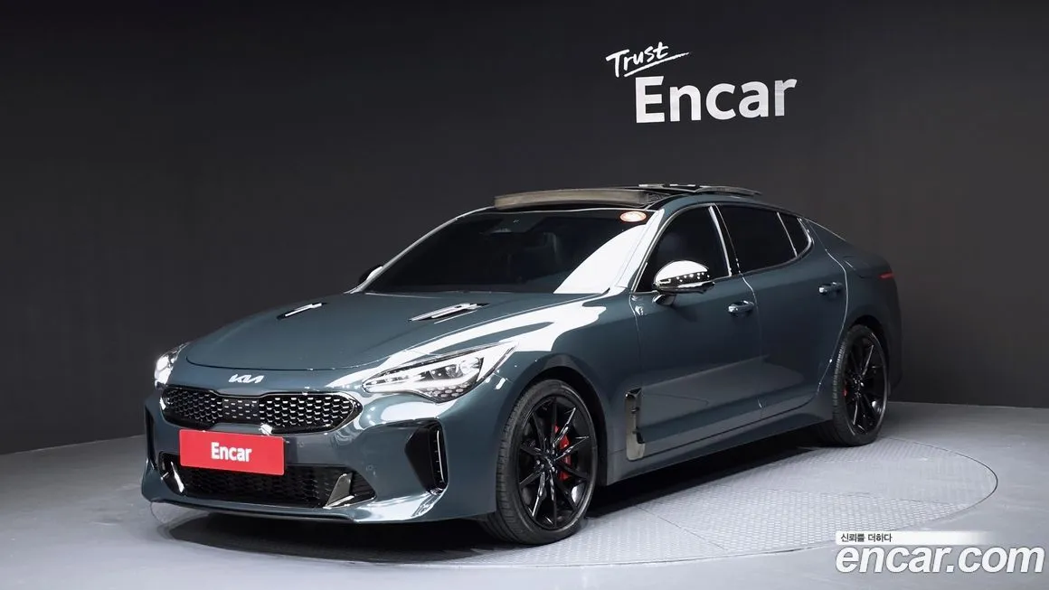 Kia Stinger — фото 1