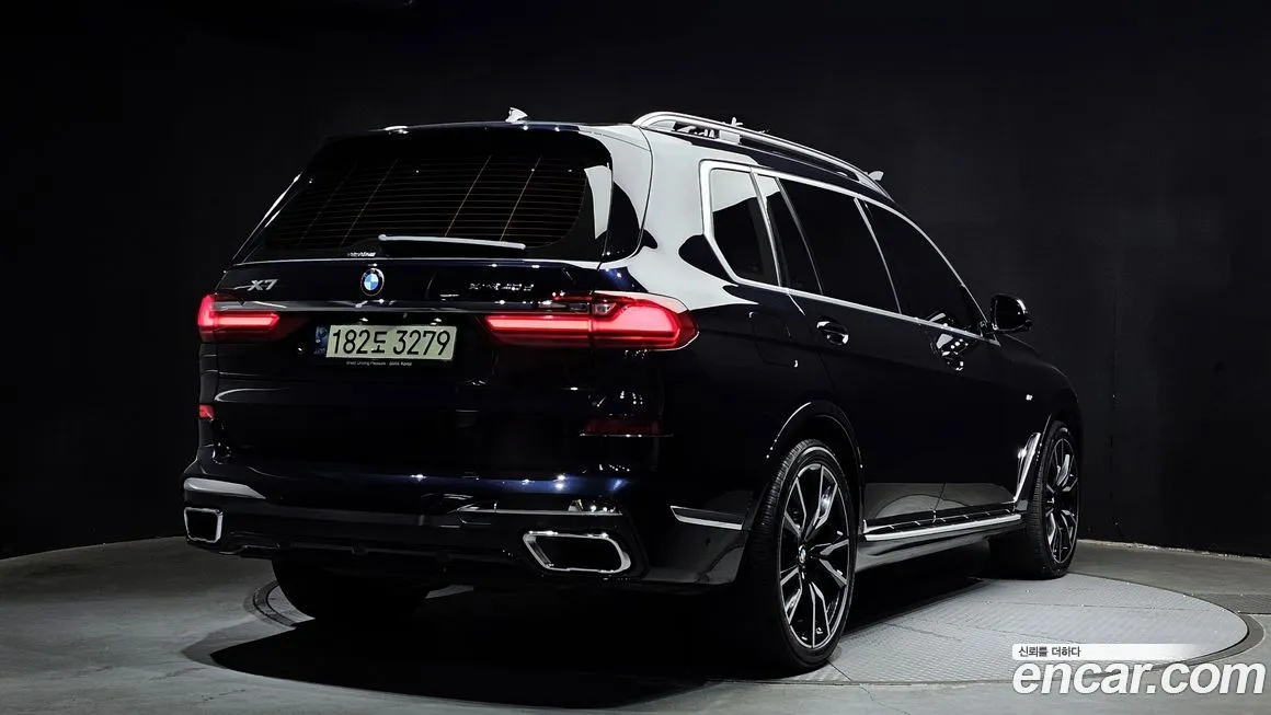 BMW X7 — фото 3