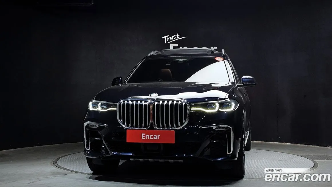BMW X7 — фото 2