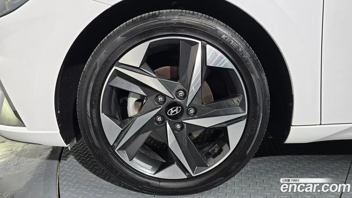 Hyundai AVANTE — фото 6
