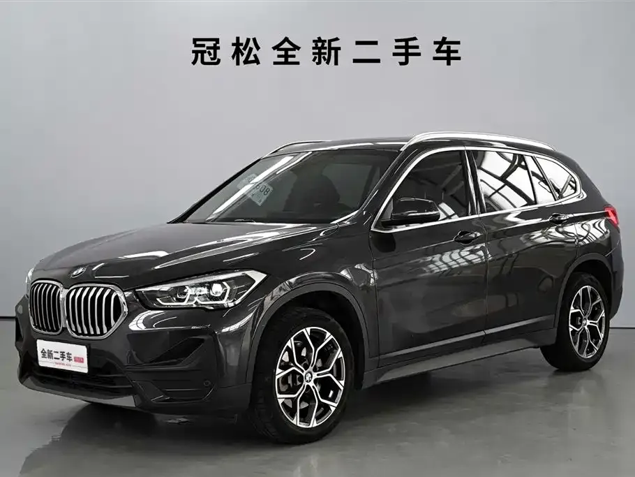 BMW X1 — фото 1