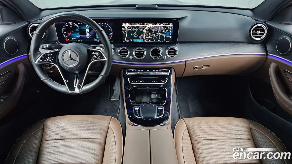 Mercedes-Benz E-Class — фото 7