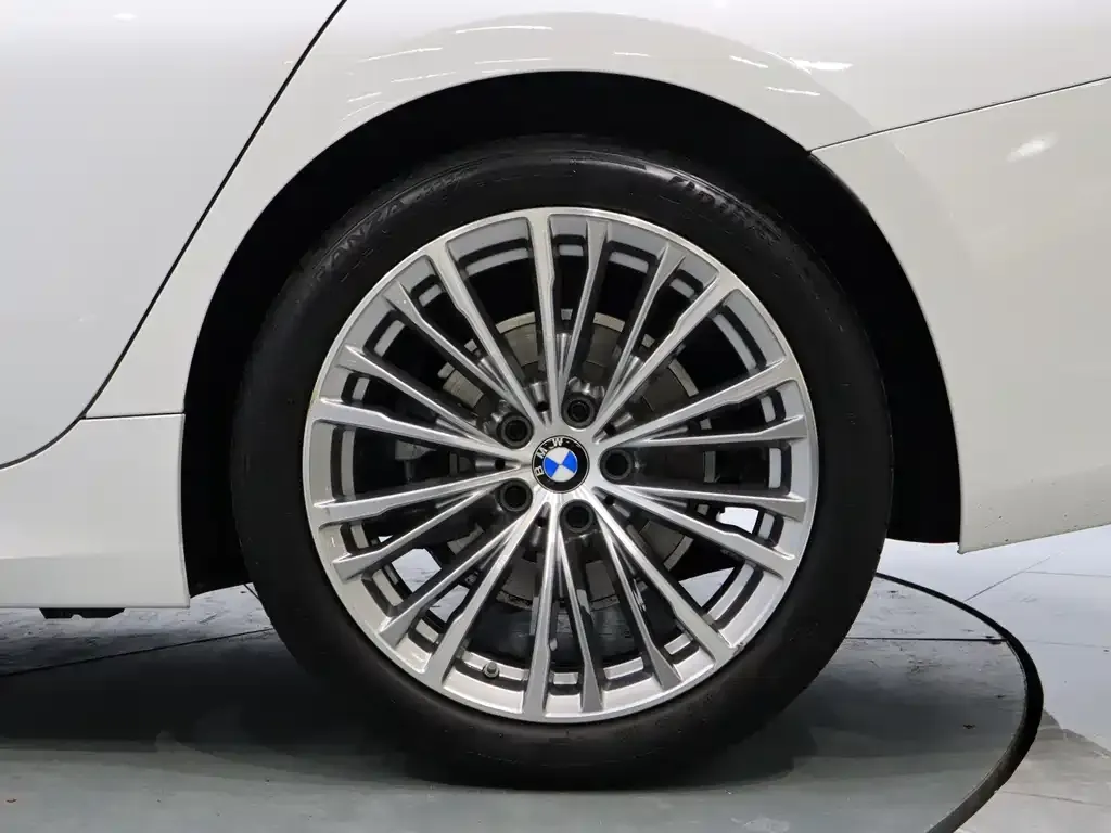 BMW 3 Series — фото 10