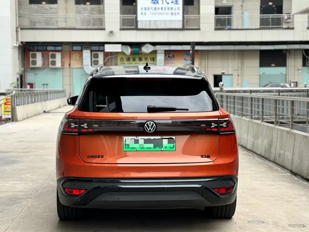 Volkswagen ID.6 Crozz — фото 10