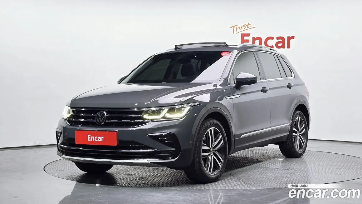 Volkswagen Tiguan — фото 1