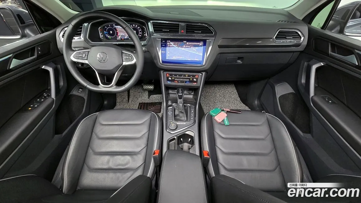 Volkswagen Tiguan — фото 7