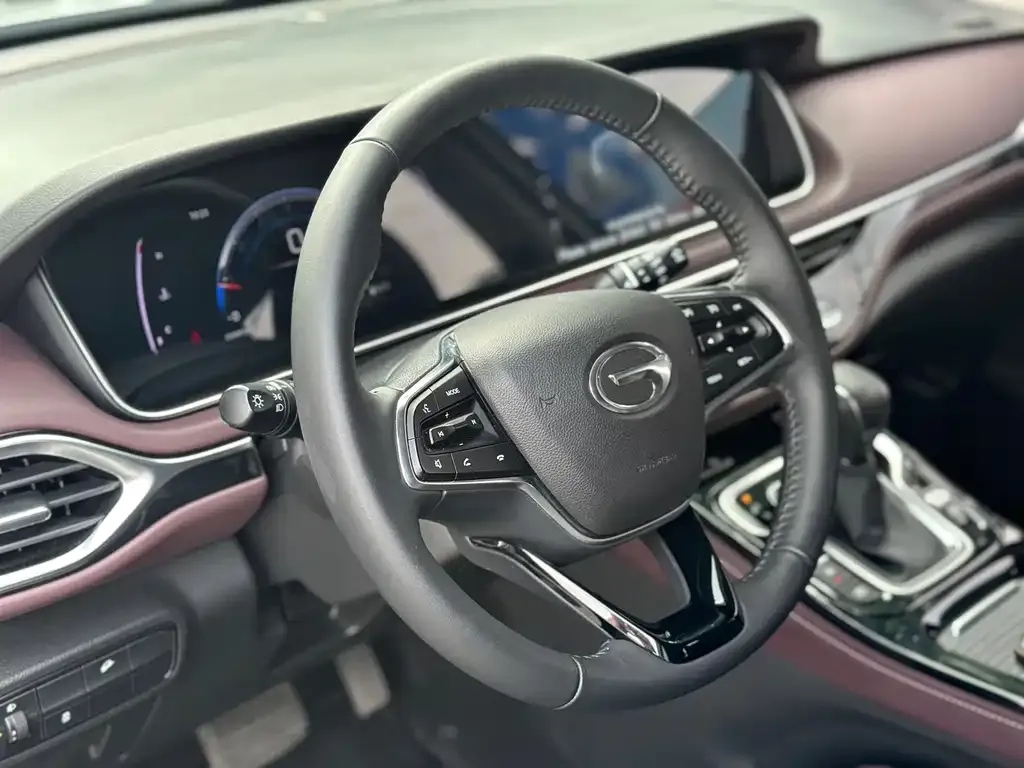 GAC Motor Trumpchi M6 — фото 4