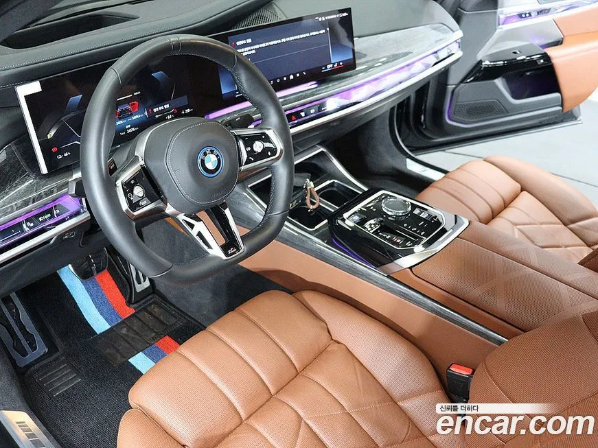 BMW i7 — фото 10