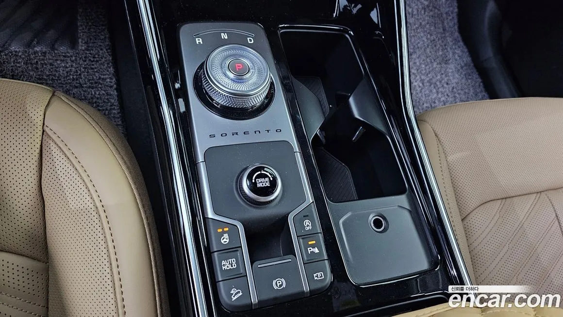 Kia Sorento — фото 5
