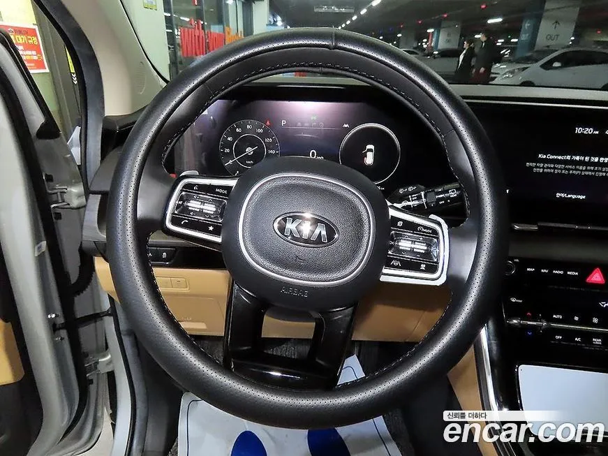 Kia Carnival — фото 10