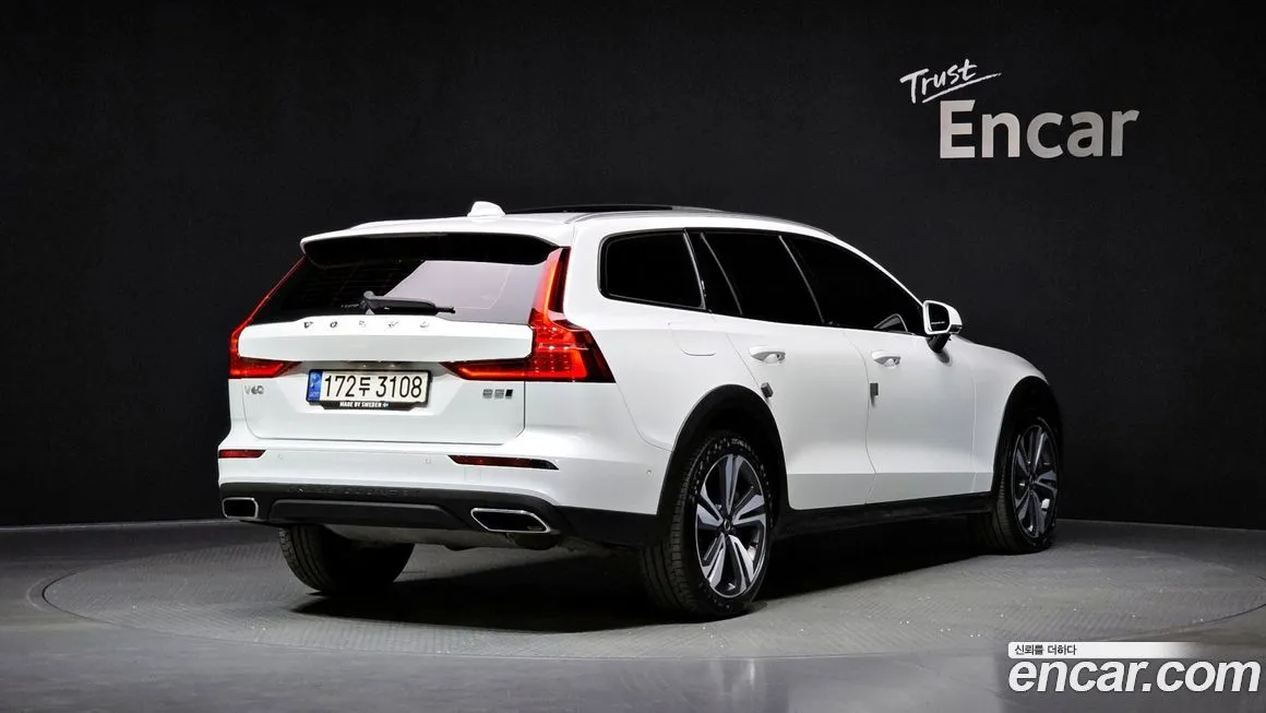 Volvo V60 — фото 4