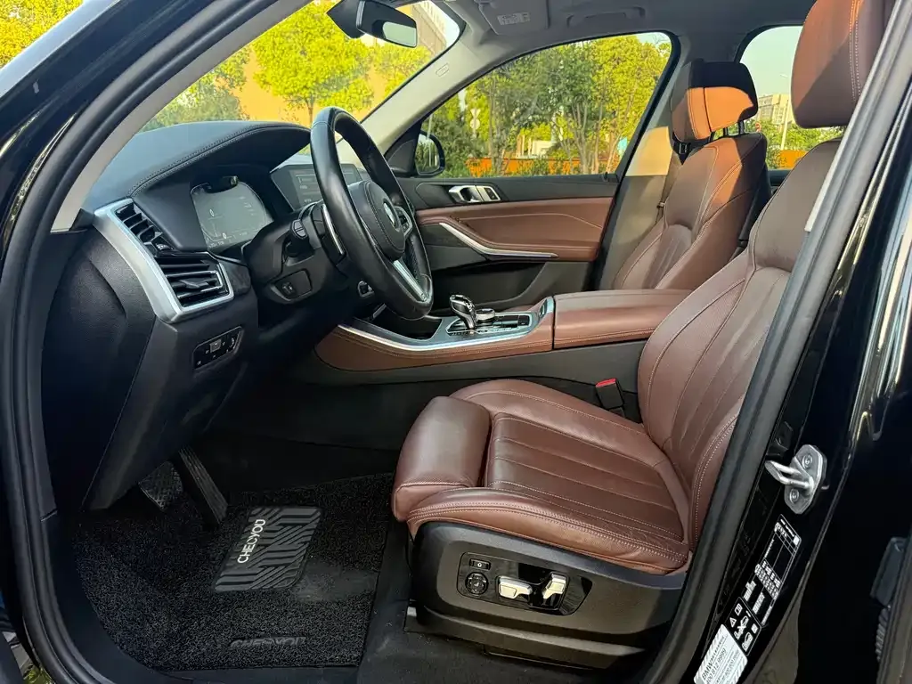 BMW X5 (Import) — фото 9