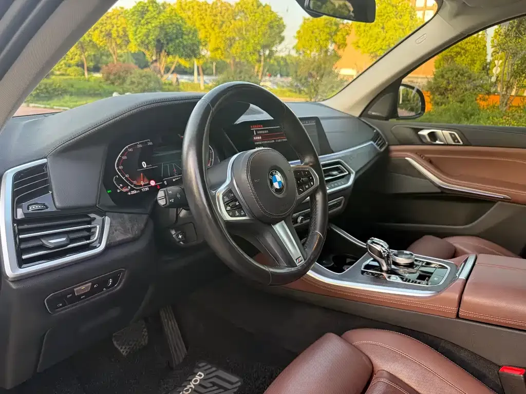 BMW X5 (Import) — фото 5