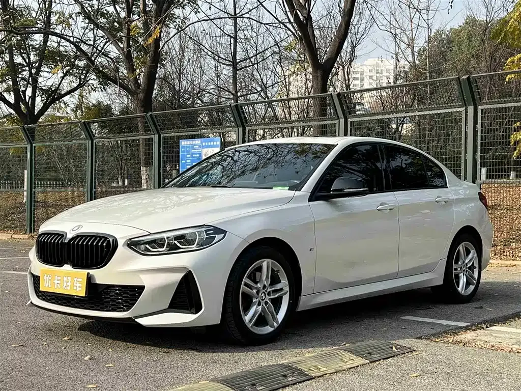 BMW 1 Series — фото 1