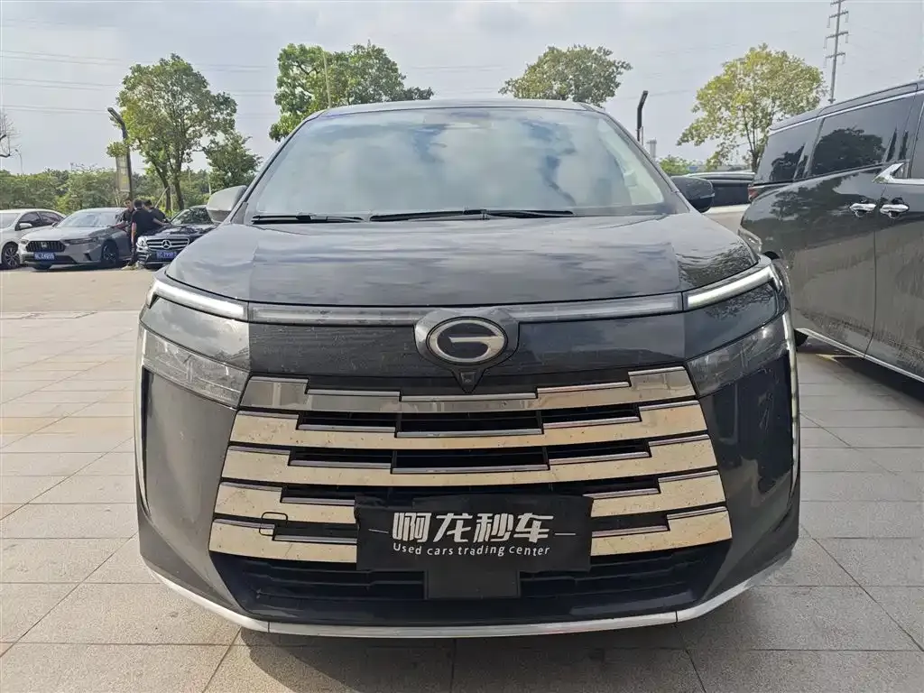 GAC Motor E8 Hybrid — фото 3