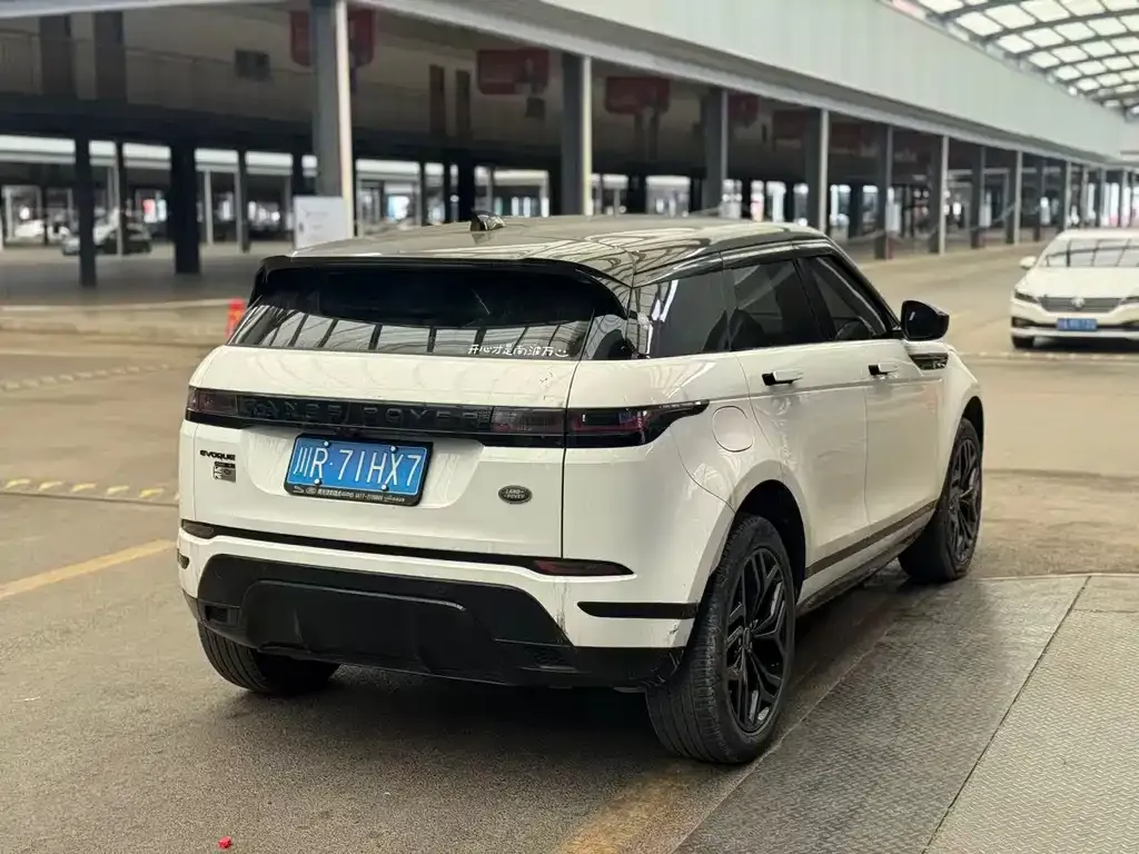 Land Rover Evoque — фото 10