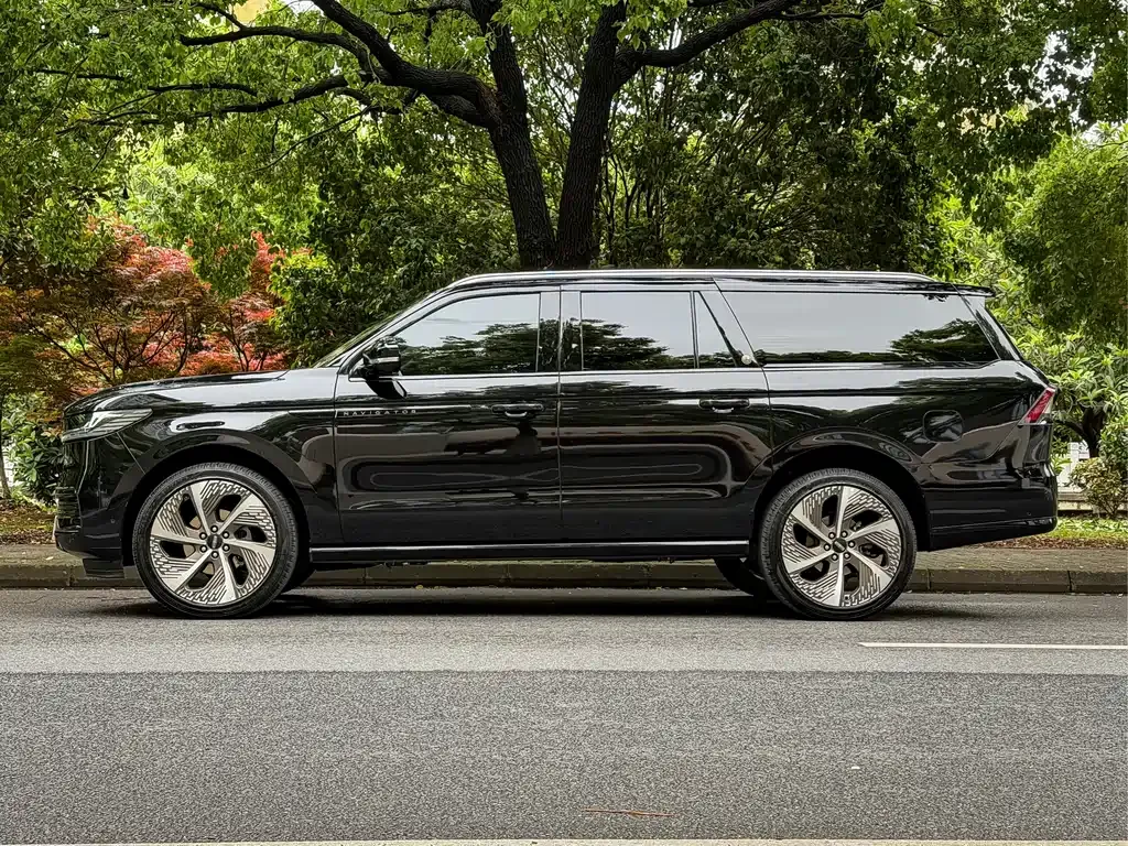 Lincoln Navigator — фото 6