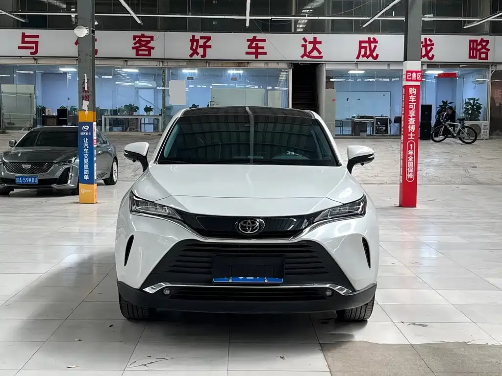 Toyota Harrier — фото 7