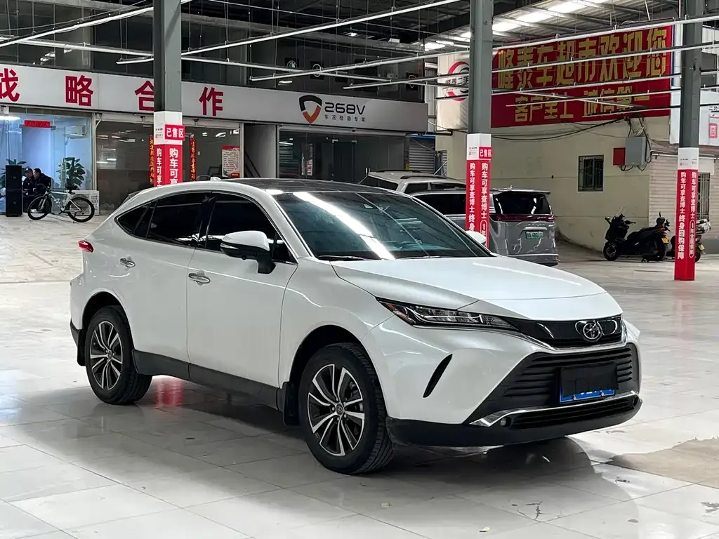 Toyota Harrier — фото 5