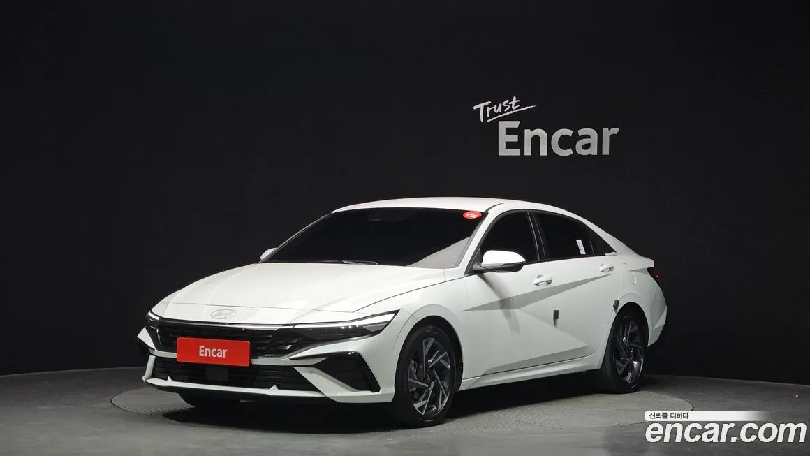 Hyundai AVANTE — фото 1