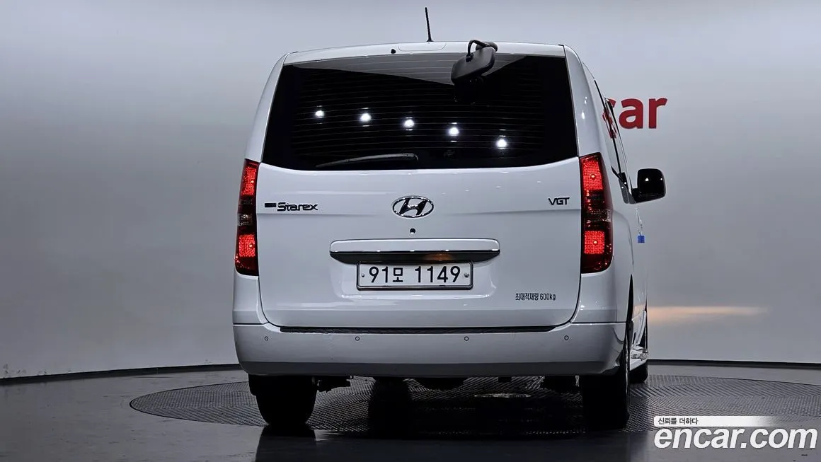 Hyundai Starex — фото 2