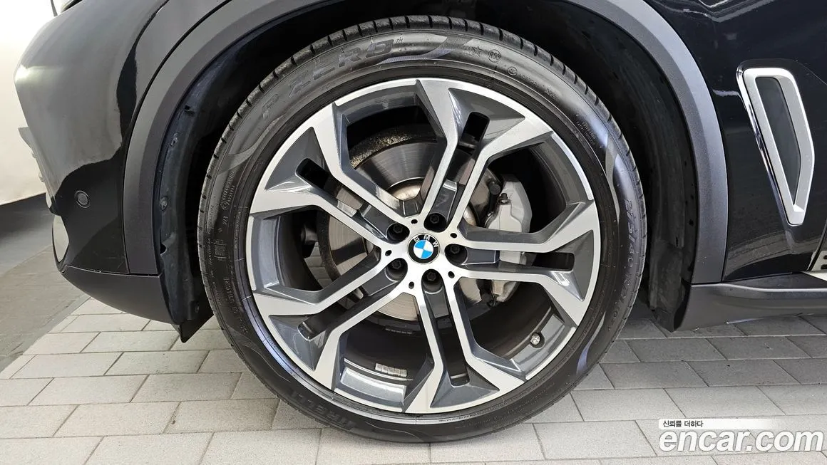 BMW X5 — фото 10