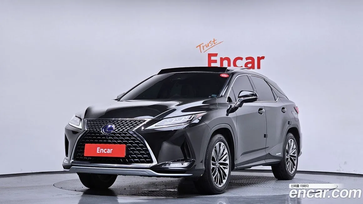 Lexus RX — фото 1