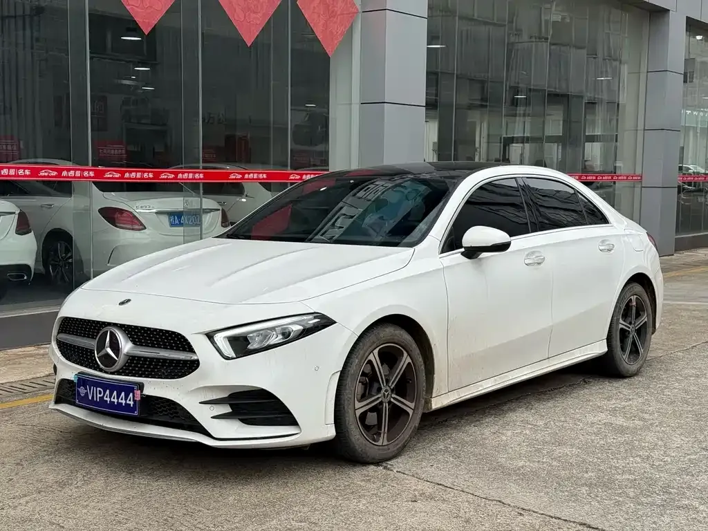 Mercedes-Benz A-Class — фото 1