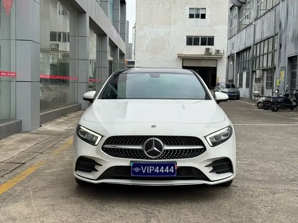 Mercedes-Benz A-Class — фото 7