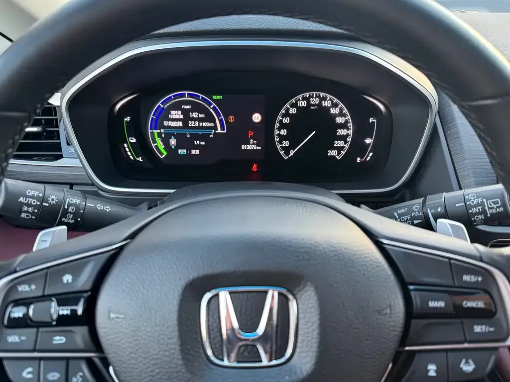 Honda Elysion — фото 2