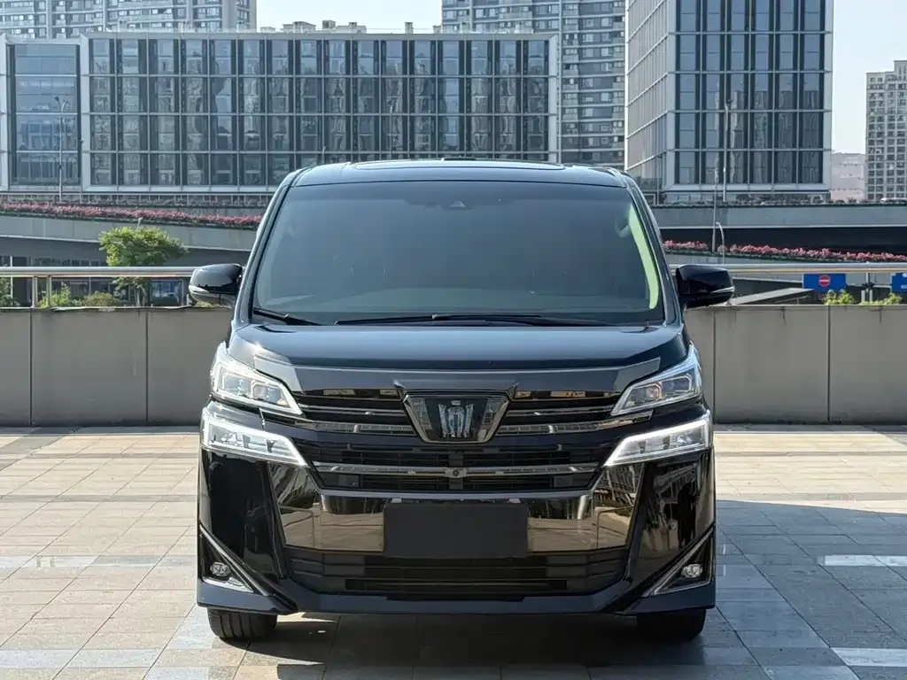 Toyota Vellfire — фото 4