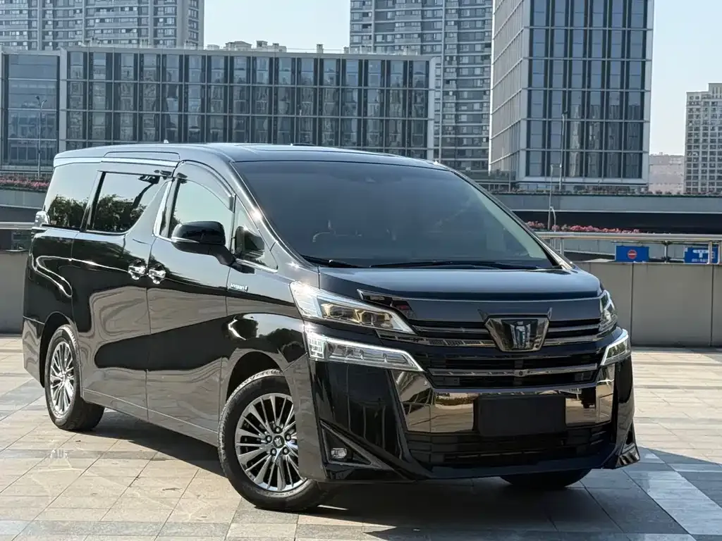 Toyota Vellfire — фото 9