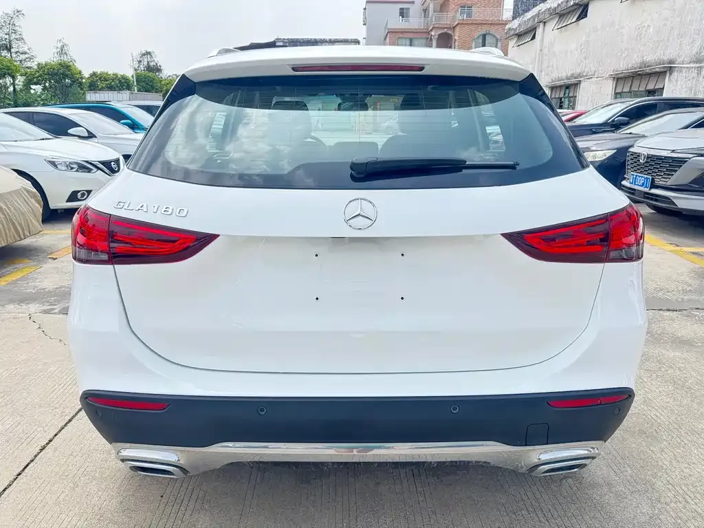 Mercedes-Benz GLA — фото 5