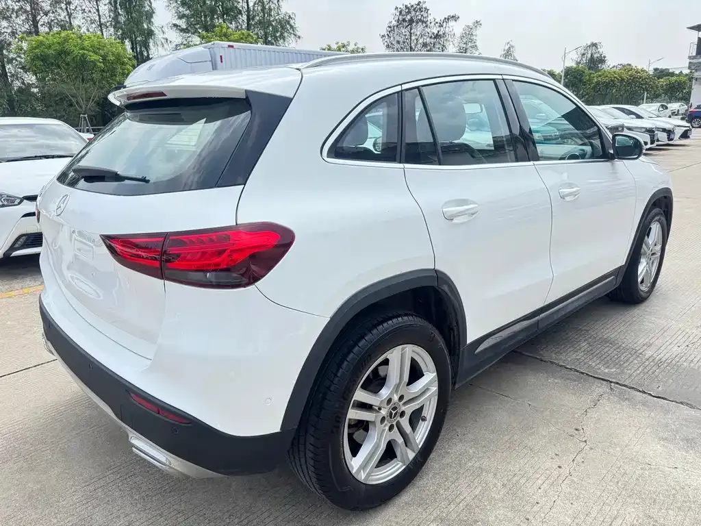 Mercedes-Benz GLA — фото 4