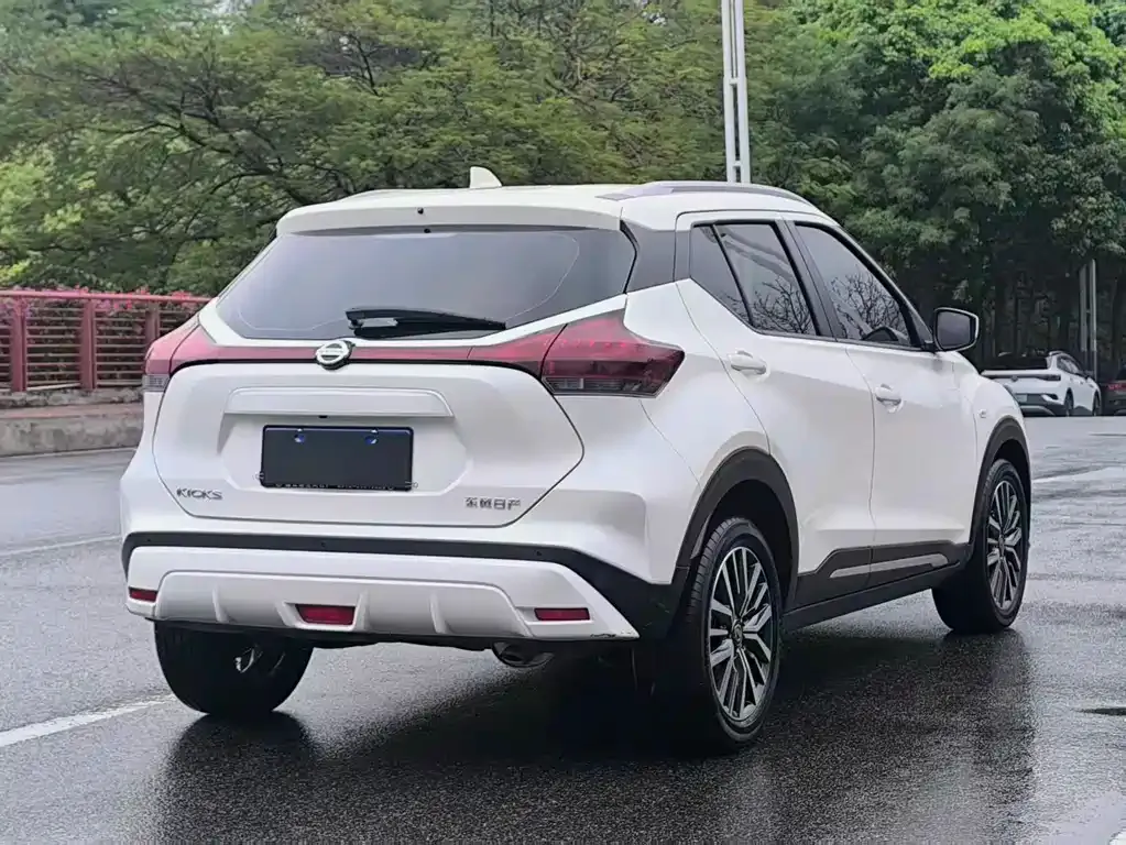 Nissan Kicks — фото 8
