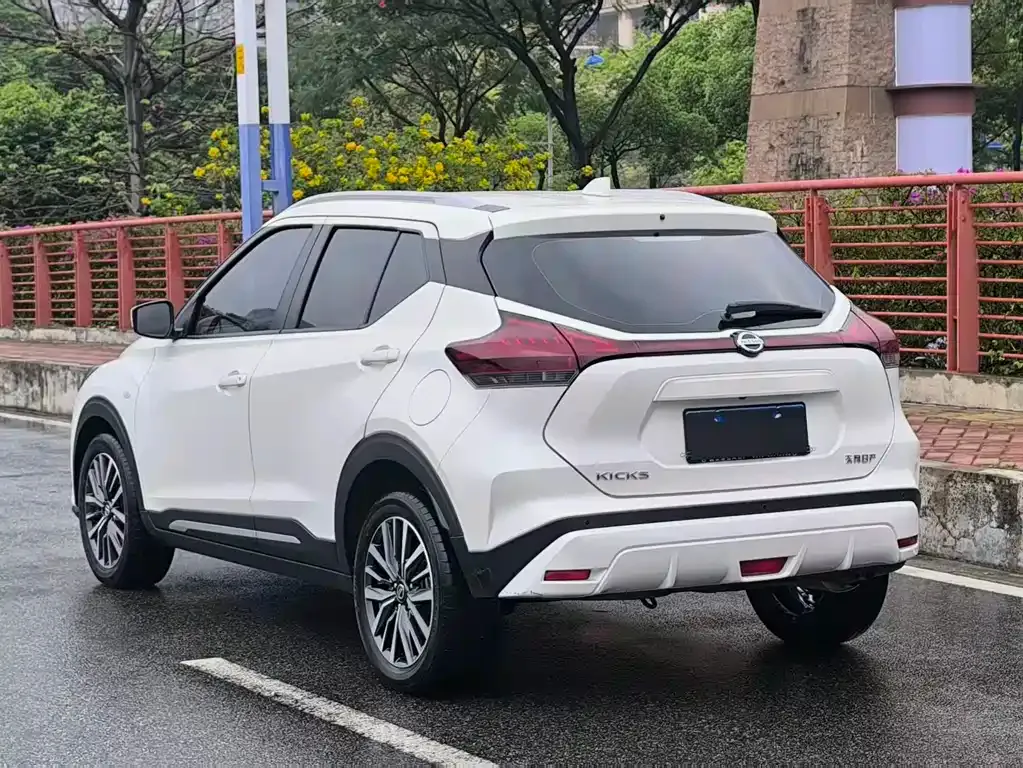 Nissan Kicks — фото 10