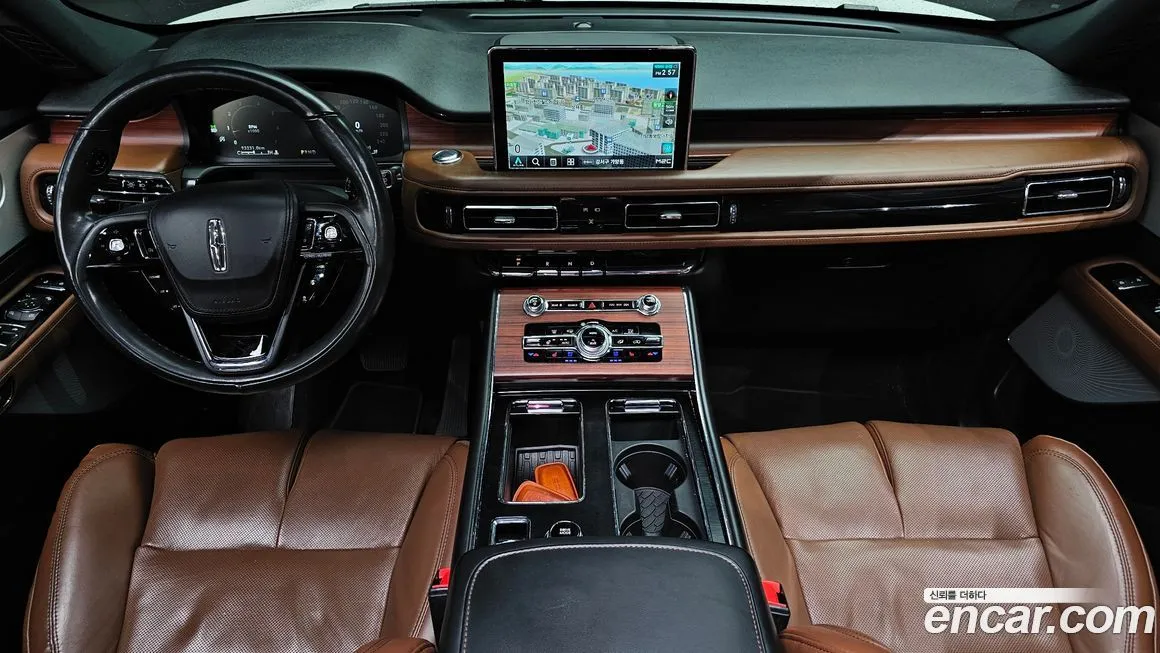 Lincoln Aviator — фото 10