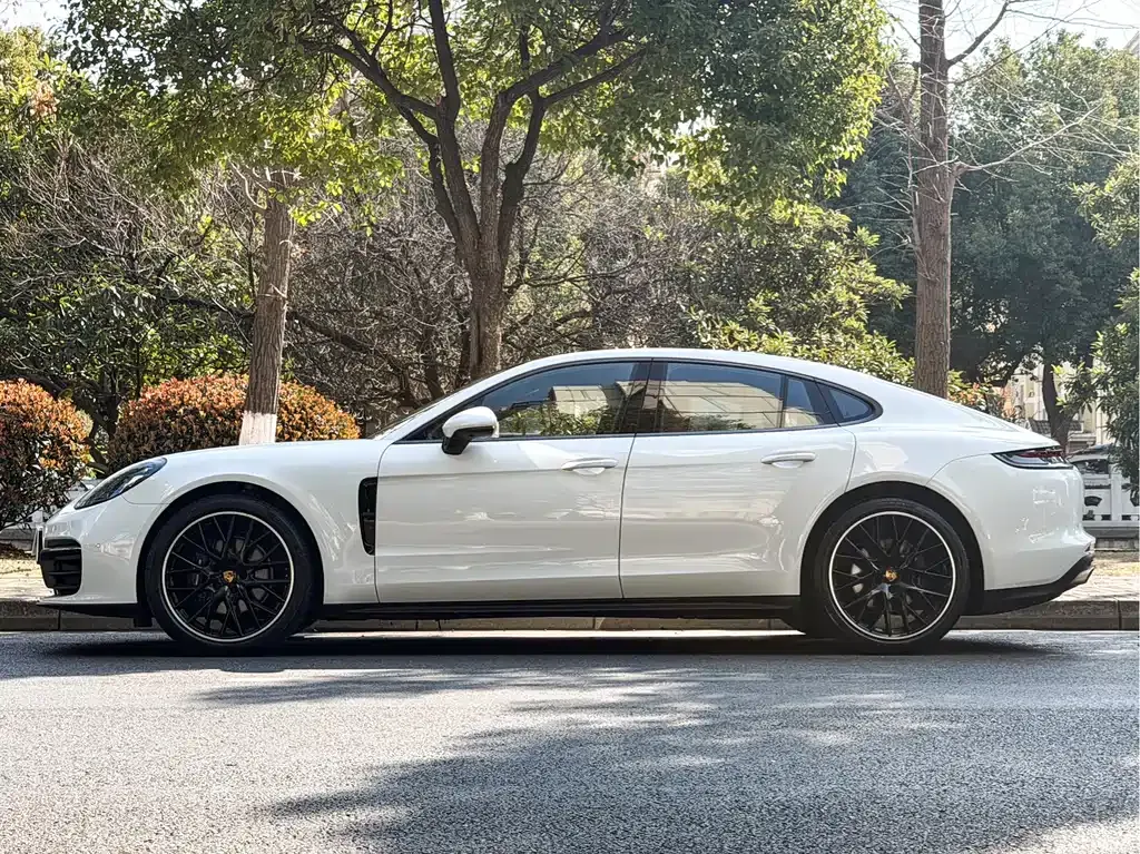 Porsche Panamera — фото 10