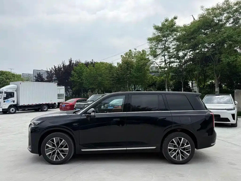 GAC Motor Trumpchi S9 — фото 10